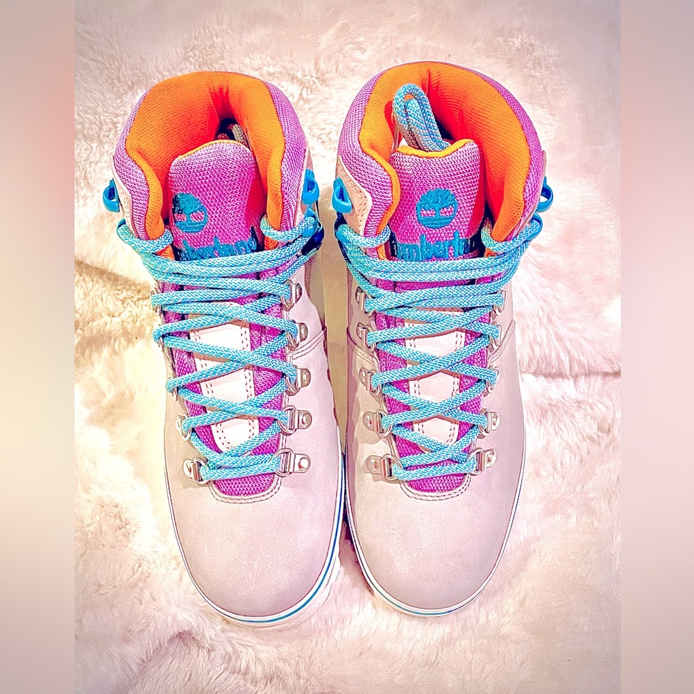 Timberland Women’s Euro Boots - Picture 3 of 5